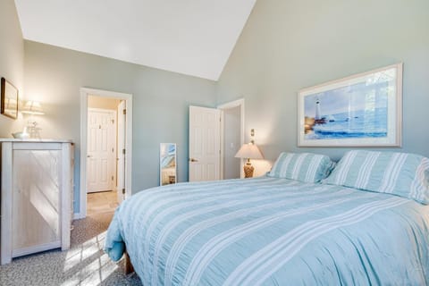 Fields end road 64 House in Henlopen Acres