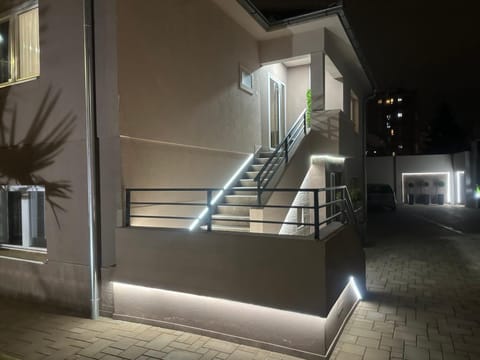 California Apartments Apartment in Serbia