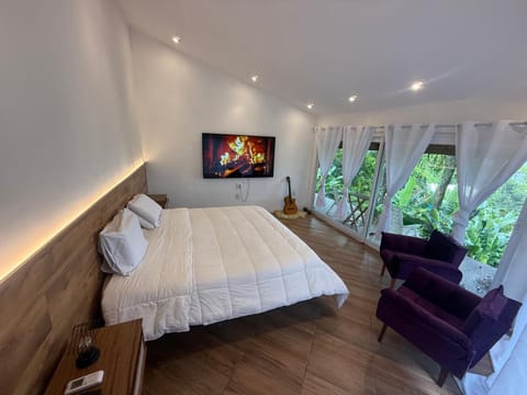 Suíte na montanha - Recreio dos Bandeirantes - entrada independente, com vista pra Floresta Country House in Rio de Janeiro