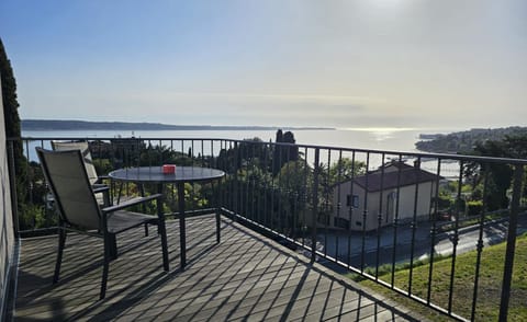 Patio, Spa and wellness centre/facilities