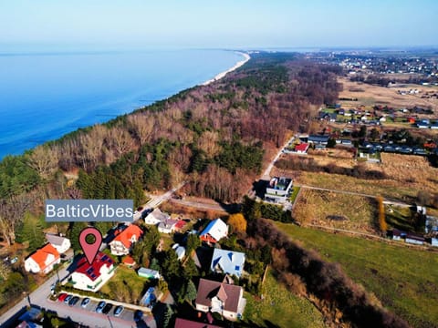 Property building, Day, Neighbourhood, Natural landscape, Beach, Evening entertainment, Sea view