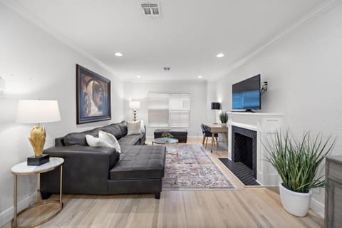 Communal lounge/ TV room, TV and multimedia, Evening entertainment