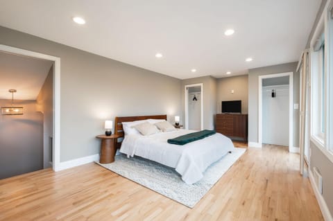 3BR 3BA Kerry Park Retreat in Queen Anne House in Queen Anne