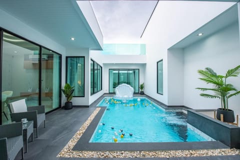 Pool view, Swimming pool, Swimming pool