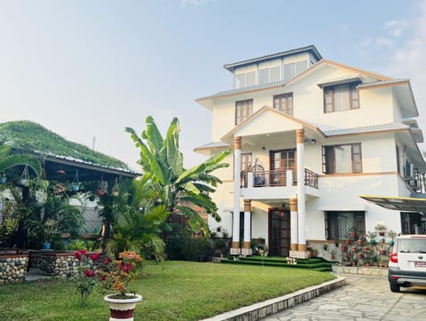 Property building, Garden view, Parking