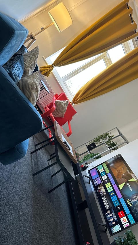 The Ol-Mumps Cozy Corner Apartment in Oldham