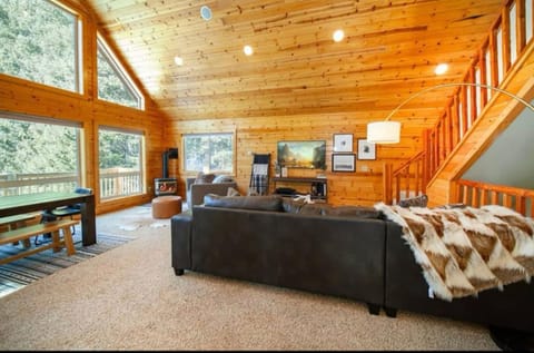 Breck Ski Chalet 4br 3ba 10 person Hot Tub Starlink Xbox House in Park County