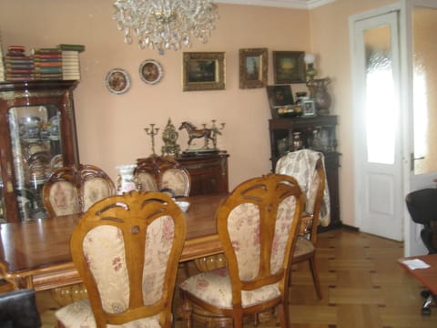 Decorative detail, Dining area