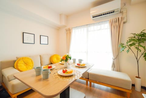 Living room, Dining area, air conditioner