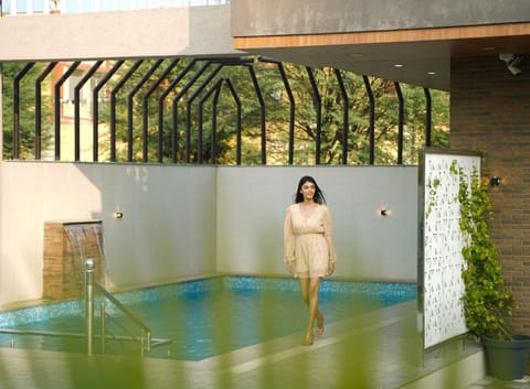 Pool view, Swimming pool