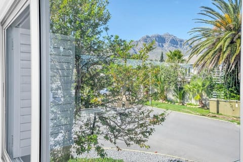 Self-Catering Winelands Views Apartment Stellenbosch Apartment in Stellenbosch