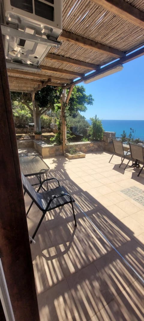 Patio, Day, Natural landscape, View (from property/room), Balcony/Terrace, Beach, Sea view
