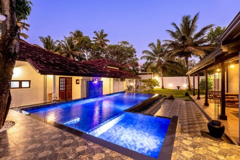 Property building, Pool view, Swimming pool
