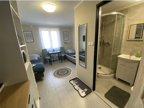 Toilet, Bathroom, towels