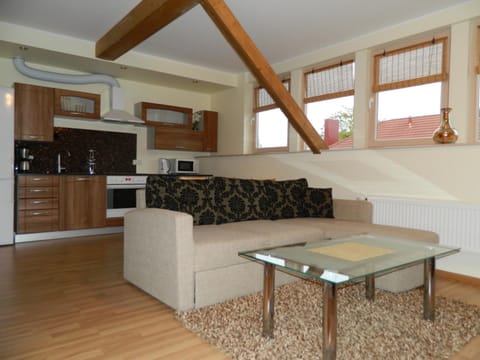 Living room, Photo of the whole room