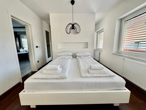 Vila SofiOmi Villa in Bled