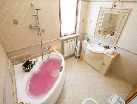 Bathroom, Bath