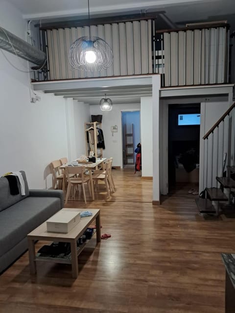 SA 15min downtown Barcelona, 5min Metro, Beach nearby Apartment in Badalona