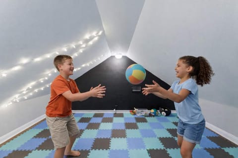 Villa for 50 ppl-Heated Pool & Private Cinema House in Houston