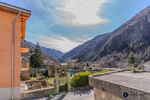 Apartment in center Isola Apartment in Isola