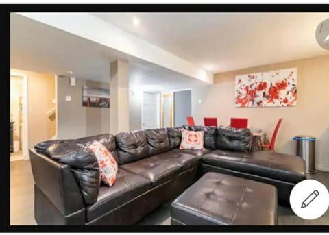 Blissful 2Bedroom Cozy Lowerlevel Unit PrivateEntrance Apartment in Gatineau