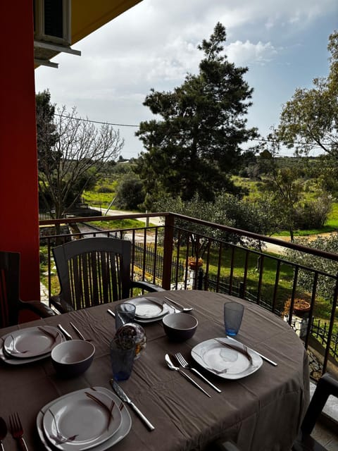 View (from property/room), Balcony/Terrace, Garden view, Mountain view, Sea view, Quiet street view, Inner courtyard view