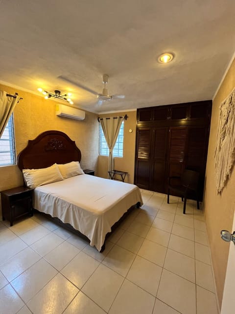 Bed, Photo of the whole room, Bedroom, wardrobe, air conditioner