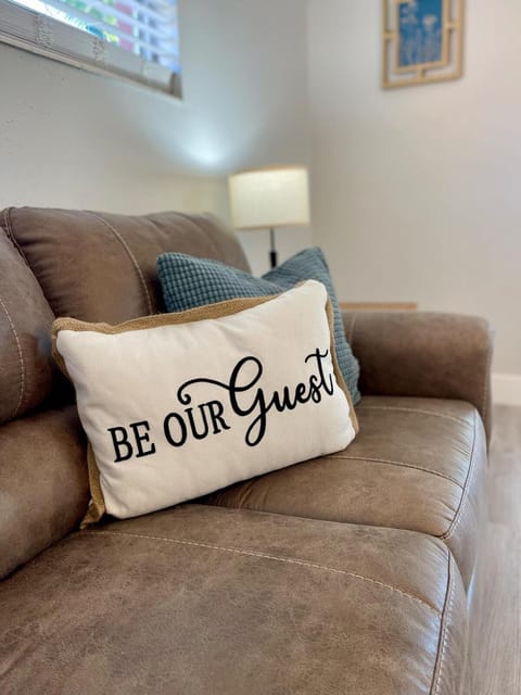 Living room, Photo of the whole room, Seating area