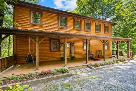 Eagle Nest Lodge Hot Tubs & Mountain Views House in Seven Devils