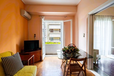 Neos kosmos Filimon Apartment in Athens