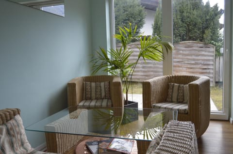 Garden, Seating area