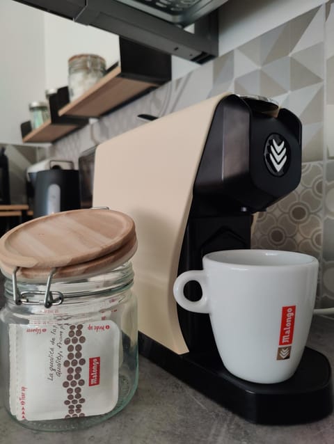 Coffee/tea facilities, Kitchen or kitchenette