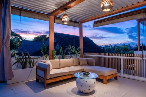 View (from property/room), Balcony/Terrace