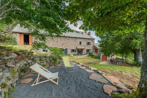 Property building, Garden, sunbed