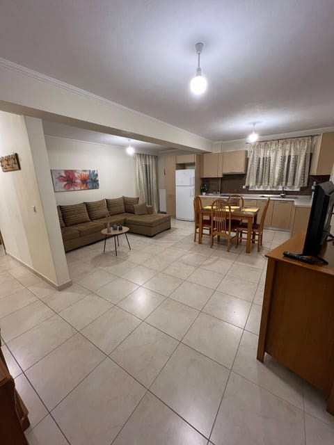 Kitchen or kitchenette, Seating area