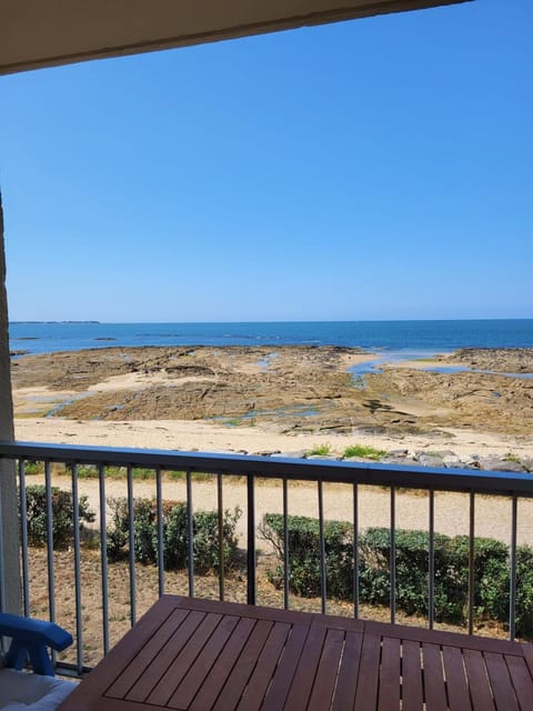 Natural landscape, View (from property/room), Balcony/Terrace, Beach, Sea view