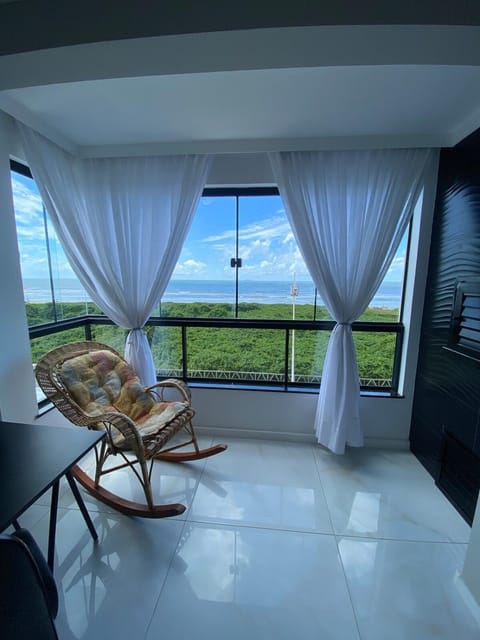 View (from property/room), Balcony/Terrace, Living room