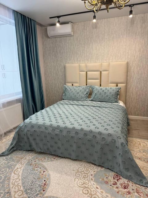 Bed, Bedroom, air conditioner