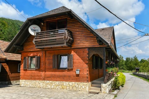 Guest House Martin Bed and Breakfast in Plitvice Lakes Park