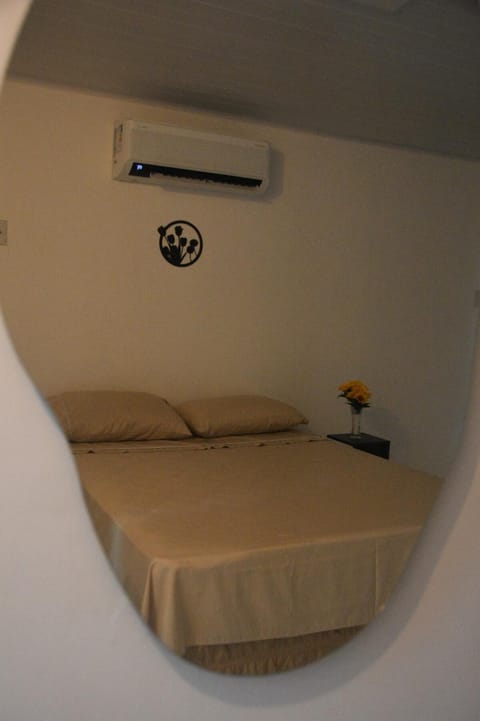 Bed, Photo of the whole room, Bedroom, air conditioner