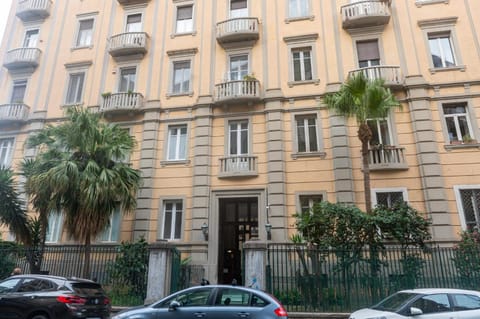 Property building, Location