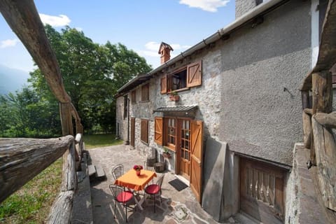 Property building, View (from property/room)
