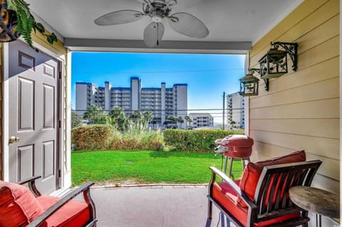 2 Bedroom Condo - Just Blocks from the Beach! Dunes Crest A-2 House in Atlantic Beach