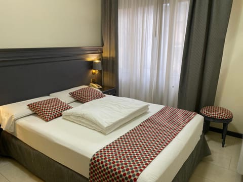 Hotel Estée Hotel in Desenzano del Garda