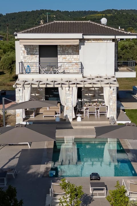 Olive Residence Villa in Halkidiki