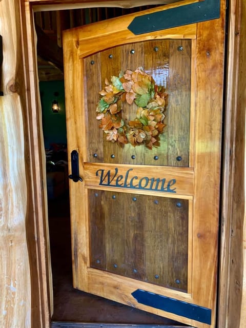 Stunning Log Cabin Getaway at The Hannu Haus Cabin in Wisconsin
