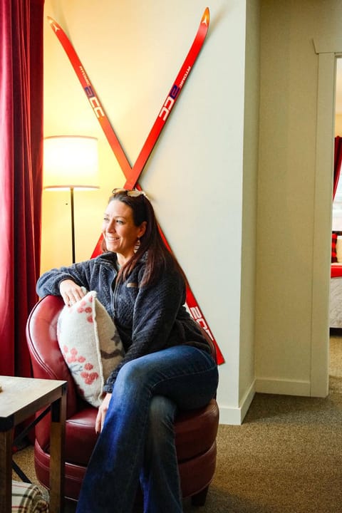 Downtown Red Room at Villages on Aurora House in Ironwood