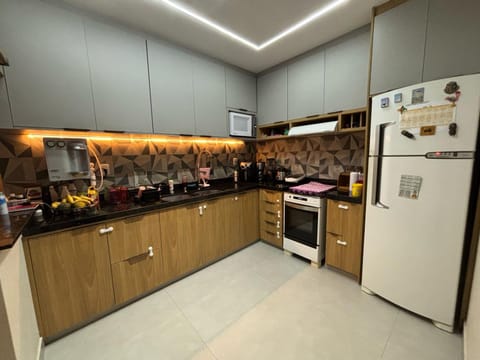 Communal kitchen, kitchen