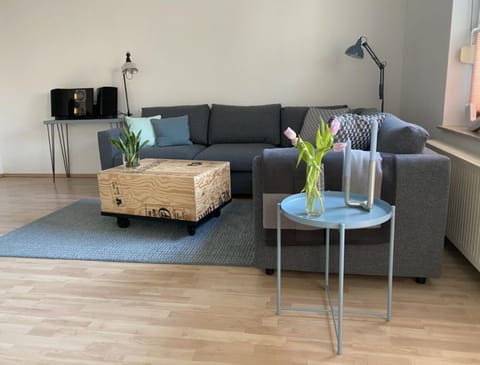 Living room, Seating area, Evening entertainment
