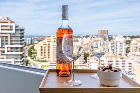 View (from property/room), City view, Sea view